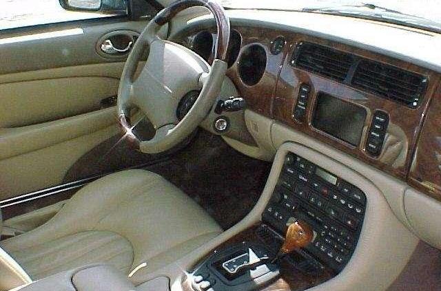 Jaguar XK8 - mobilne arcydzieło