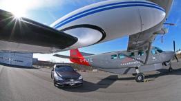 Mercedes S500 Inden Design - przód - reflektory wyłączone