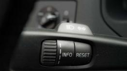 Baby kombi - Volvo V50 R-Design