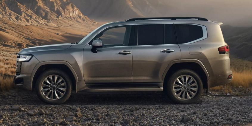 Toyota Land Cruiser 300 dostanie 457 KM. Diesel zostaje w gamie