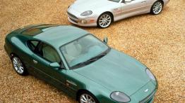 Aston Martin V8 Vantage - widok z góry