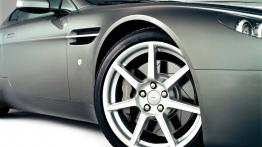 Aston Martin V8 Vantage - koło