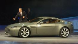 Aston Martin V8 Vantage - lewy bok