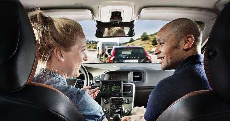 Jedziesz autem, czy ... pociągiem?