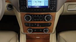 Mercedes Klasa GL - konsola środkowa