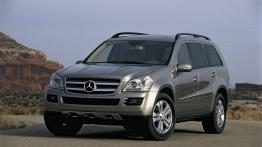 Mercedes Klasa GL - widok z przodu