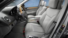 Mercedes Klasa GL - widok ogólny wnętrza z przodu