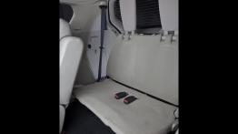 Mitsubishi Outlander GT - tylna kanapa