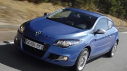 Renault Megane Coupe GT - widok z przodu