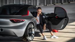 Oto współczesny Opel GT