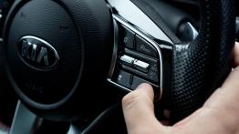 Kia Proceed GT - sterowanie w kierownicy