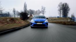 Kia Proceed GT - przód - inne ujêcie