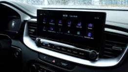 Kia Proceed GT - ekran systemu multimedialnego