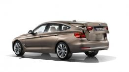 BMW serii 3 GT - tył - bagażnik otwarty