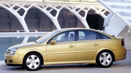 Opel Vectra GTS - lewy bok