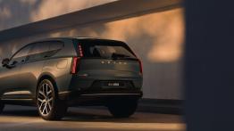 To może być przełomowe Volvo. EX60 oferuje do 810 km zasięgu