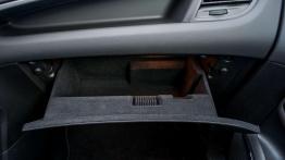 Opel Zafira Tourer - koniec z nudą na szkolnym parkingu