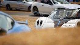 Szybkie ściganie podczas Festiwalu Szybkości w Goodwood