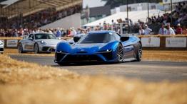 Szybkie ściganie podczas Festiwalu Szybkości w Goodwood