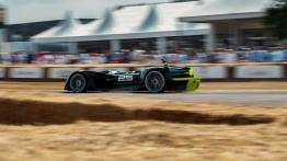 Szybkie ściganie podczas Festiwalu Szybkości w Goodwood