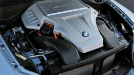 BMW X6 ActiveHybrid - silnik