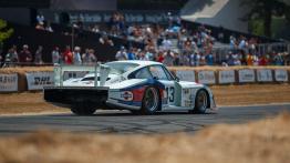 Szybkie ściganie podczas Festiwalu Szybkości w Goodwood