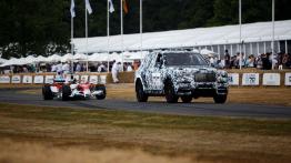 Szybkie ściganie podczas Festiwalu Szybkości w Goodwood