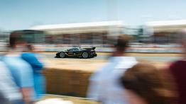 Szybkie ściganie podczas Festiwalu Szybkości w Goodwood