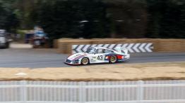 Szybkie ściganie podczas Festiwalu Szybkości w Goodwood