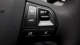 Kia Rio 2011 Hatchback 5d - sterowanie w kierownicy