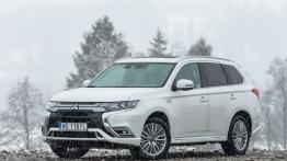 ŚWIATOWA BRANŻA AUTO-MOTO PO PIERWSZEJ FALI PANDEMII COVID 