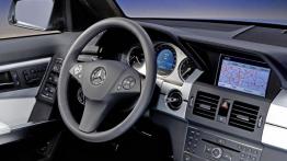 Mercedes Vision GLK Bluetec Hybrid - kokpit