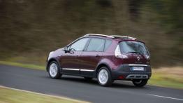 Renault Scenic XMOD - widok z tyłu