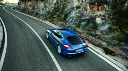 Porsche Panamera S Hybrid - tył - reflektory wyłączone