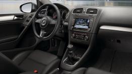Volkswagen Golf VI Hatchback 3D - kokpit