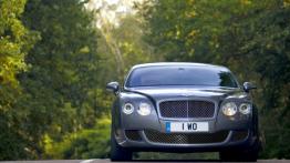 Bentley Continental GT Speed - widok z przodu