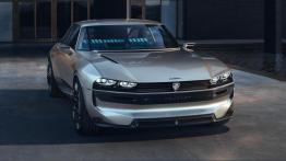 Peugeot e-Legend - widok z przodu