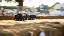 Szybkie ściganie podczas Festiwalu Szybkości w Goodwood