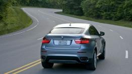 BMW X6 ActiveHybrid - widok z tyłu