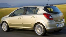 Opel Corsa Hatchback 5D - widok z tyłu
