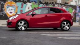 Kia Rio 2011 Hatchback 5d - lewy bok