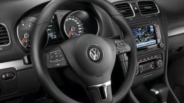 Volkswagen Golf VI Hatchback 3D - kokpit