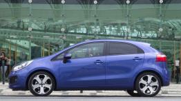 Kia Rio 2011 Hatchback 5d - lewy bok