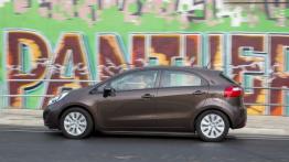 Kia Rio 2011 Hatchback 5d - lewy bok