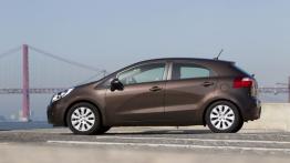 Kia Rio 2011 Hatchback 5d - lewy bok
