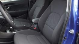 Kia Rio 2011 Hatchback 5d - widok ogólny wnętrza z przodu