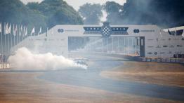 Szybkie ściganie podczas Festiwalu Szybkości w Goodwood