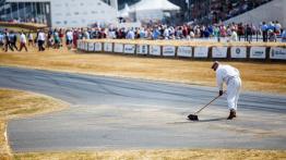 Szybkie ściganie podczas Festiwalu Szybkości w Goodwood