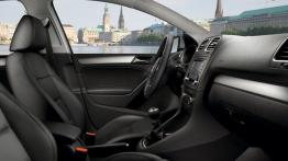 Volkswagen Golf VI Hatchback 3D - widok ogólny wnętrza z przodu