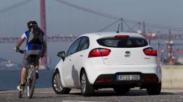 Kia Rio 2011 Hatchback 5d - widok z tyłu